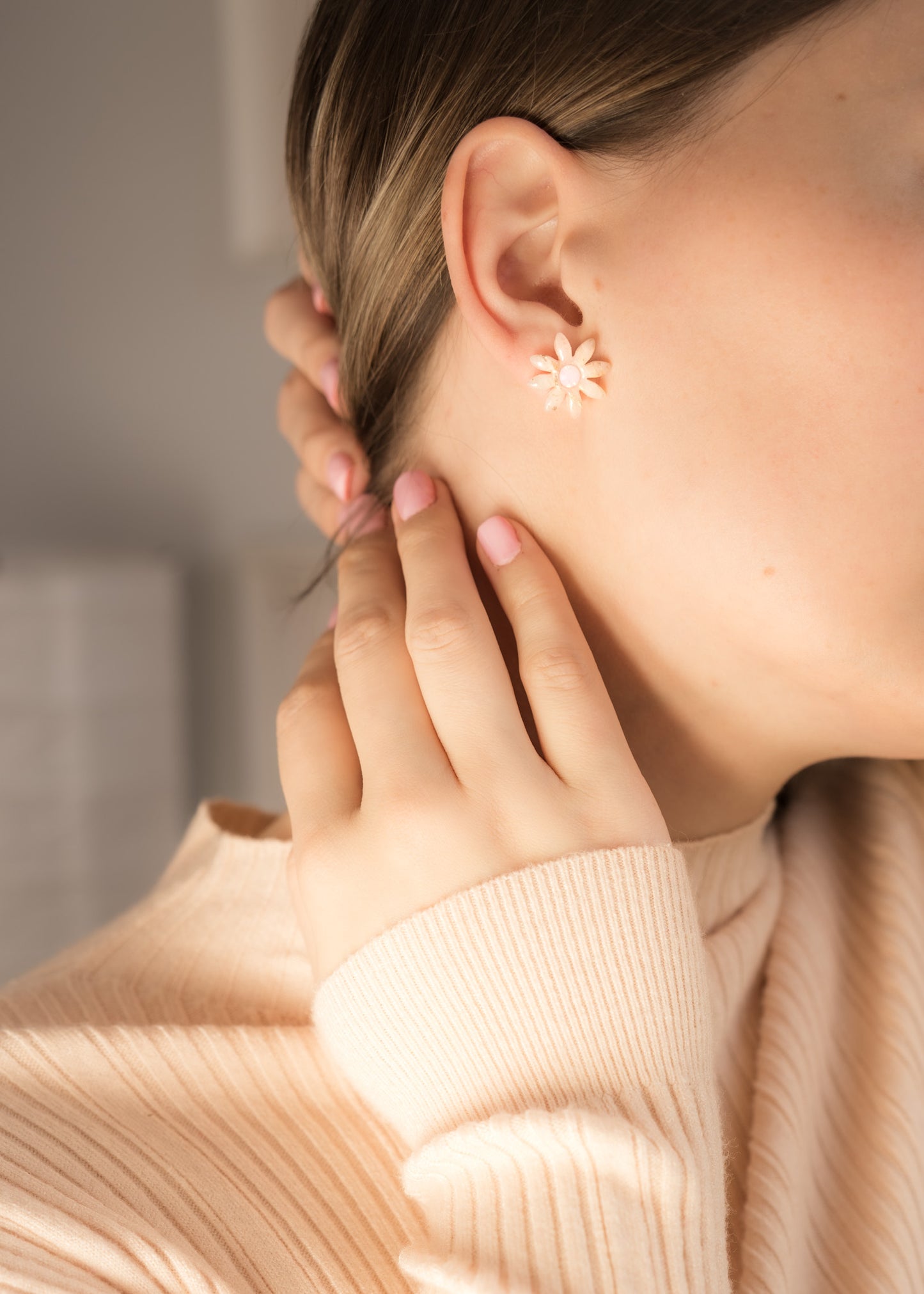 Tiny Flowers Earrings • Modern earrings • Clay earrings • Everyday earrings