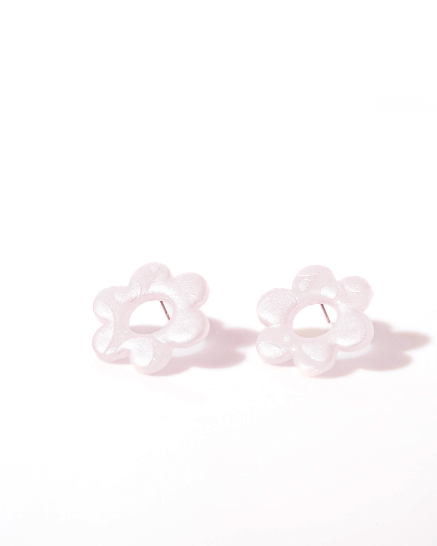 Simple Flower 2 Earrings • Modern earrings • Clay earrings • Everyday earrings